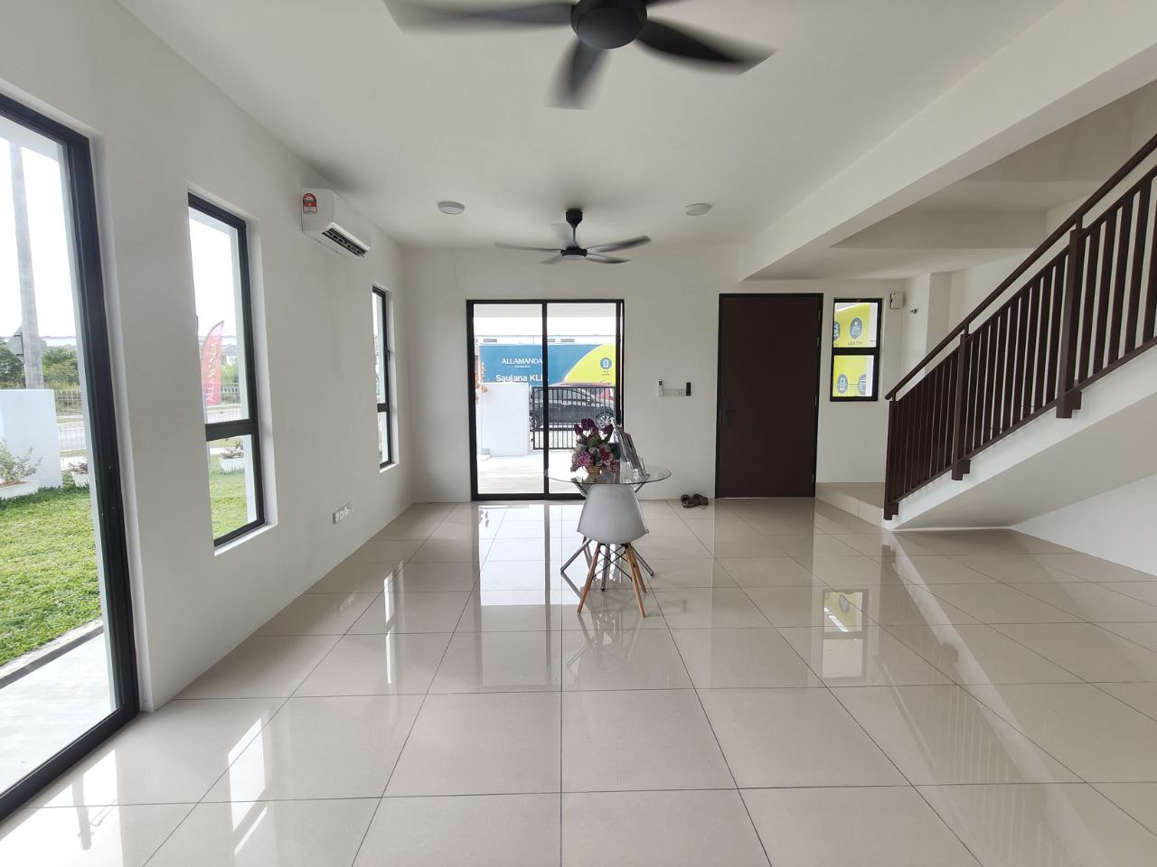 Teres 2 Storey Terrace House Allamanda Saujana KLIA